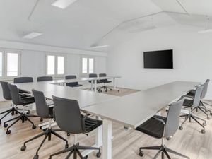 Location meublée locaux professionnels 45 m² à Echirolles (38130)  2 507 €