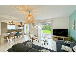 Maison Désertines 103.86 m² T-4 à vendre  215 000 €