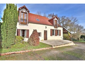 CHAOURCE - BELLE MAISON AVEC TERRAIN  PISCINE  DEPENDANCES