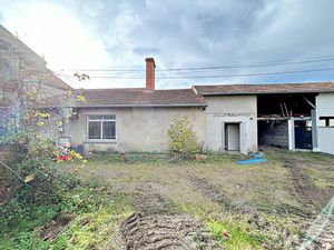 Dépôt / Plateau aménageable à Vendre à Mably 150 m²