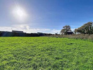 TERRAIN - GUIDEL-PLAGES