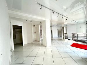 LOCAL COMMERCIAL - 67 m2 - CRAON