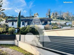 Maison 6 pièces 192 m²