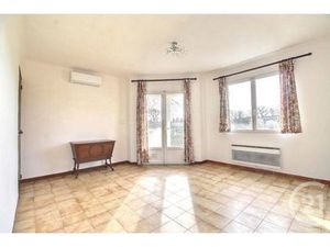 Appartement T3 à louer - 3 pièces - 86 m2 - St Andiol - 13 - PROVENCE-ALPES-COTE-D-AZUR