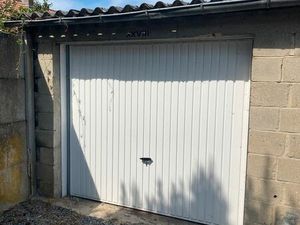 Garage a louer