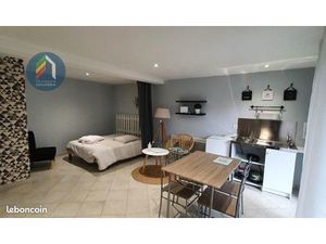 Studio 1 pièce 30 m²