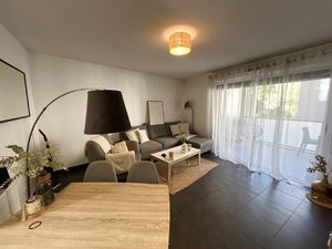 Appartement T3 récent - Résidence de standing avec piscine e