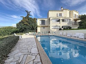 Jolie propriété à l'entrée d'Afa