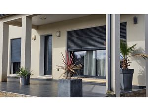 MAISON 4 PIECES 98 M2 TERRAIN 812 M2