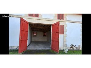 Garage / box à louer de 110m2