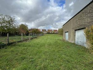Terrain constructible viabilisé à vendre