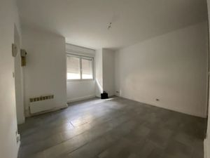 Location appartement 1 pièce 22 m² à Vierzon (18100)  295 €