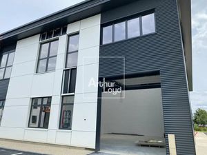 LOCAL D'ACTIVITE - ENTREPÔT A VENDRE