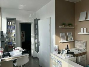 LOCAL COMMERCIAL A VENDRE