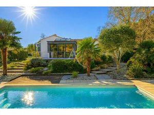 Vente Maison Piscine à La Génétouze (85190) : à vendre Piscine / 141m² La Génétouze