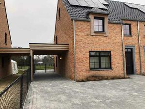 Huis te huur in Neerpelt met 3 slaapkamers