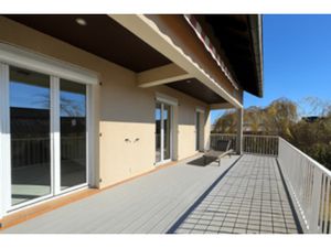 MAISON T9 ET DEPOT A VILLEREST