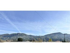 Carros Les Plans : Opportunite ! Dernier Lot Joli Terrain Plat A Batir Viabilise — Libre..