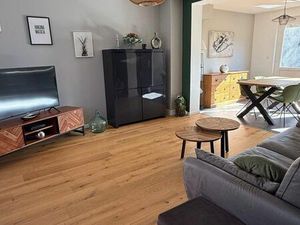 Superbe Bâtir rénovée Blanc Four