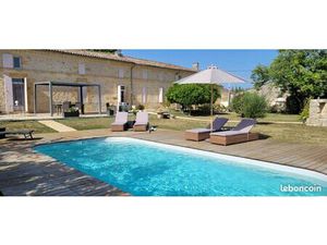 Maison 10 pièces 420 m²