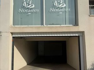 Parking/box 1 pièce 13 m²