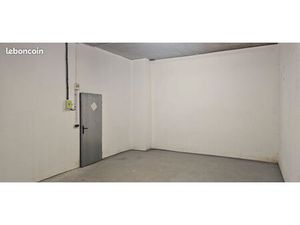 A louer local de stockage 35m2 paris 16e