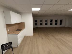 Local/Bureau & Salle de conference