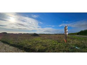 TERRAIN CONSTRUCTIBLE DANS LOTISSEMENT 676 M² ARCHINGEAY