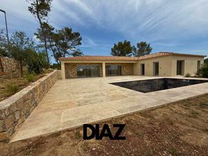 Villa neuve 6 pièces • 171 m2 • Terrain 1 173 m2