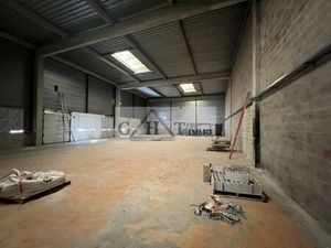 ENTREPOT BUREAUX 600M2 A VENDRE CHENNEVIERES SUR MARNE