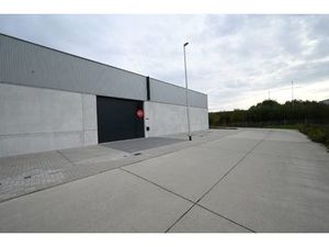Nieuwbouw loods van 211 m2 op uitstekende locatie