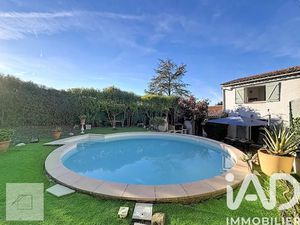 Vente maison 3 pièces 60 m² à Saint-Paul-en-Forêt (83440)  350 000 €