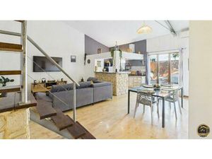 Trebes - Immeuble Compose De 3 Grands Appartements Sans Copropr