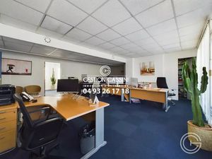 BUREAU DE 70m² AVEC TERRASSE - 31 RUE DE PARIS - PROCHE JEAN MEDECIN