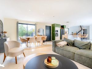 Vente maison 7 pièces 185 m² à Longué-Jumelles (49160)  399 950 €