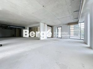 BUREAUX 226 m²