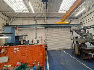 Grand local à vendre sur Saint Priest