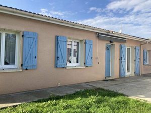 Maison de plain-pied avec piscine