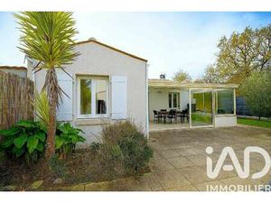 Vente Maison Piscine au Château-d'Oléron (17480) : à vendre Piscine / 97m² Le Château-d'Ol