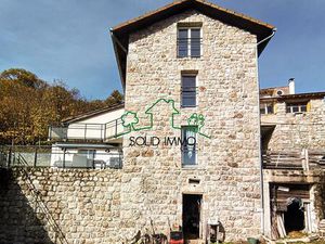 Maison Traditionnelle rénovée de 71 m2 avec Bâtisse attenante de 120m2 sur Labastide sur..