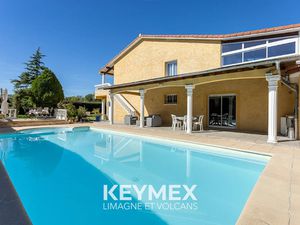 Vente villa 8 pièces 213 m² à Riom (63200)  539 000 €