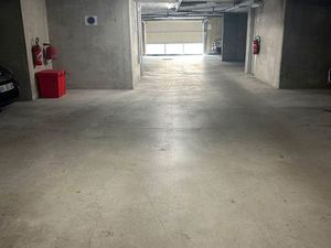 Place de parking en sous sol