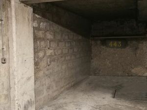 PARKING Paris 15 Cambronne pour moto ou petite voiture