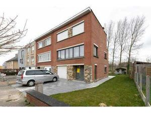 Maison rénovée dans une rue calme