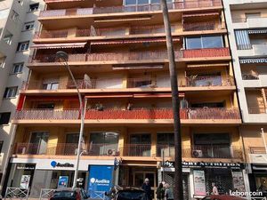 Spacieux 2 pieces centre ville cagnes sur mer
