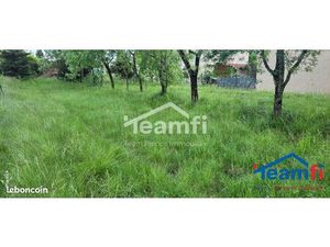 Terrain 800 m² Saint-Julien-les-Rosiers