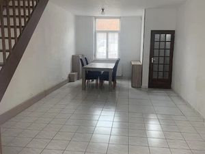 Location meublée maison 5 pièces 97 m² à Tourcoing (59200)  1 000 €