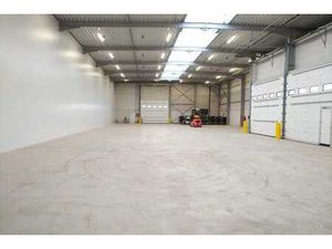 Entrepôt de 940m²