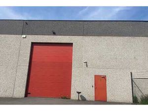 Entrepôt à louer à Mornimont