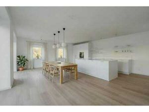 REZ-DE-CHAUSSEE 2CH AVEC TERRASSE ET JARDIN + VUE MEUSE